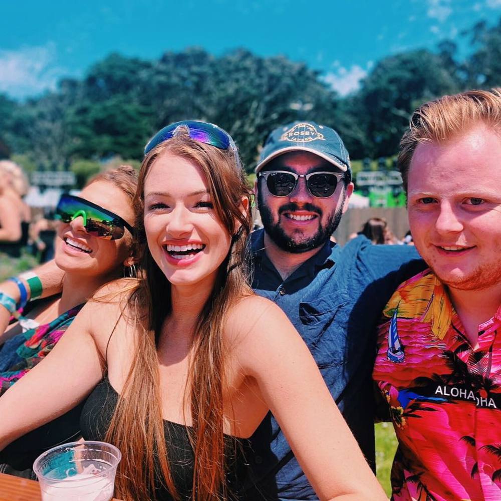 Meet your Posher, Kayla